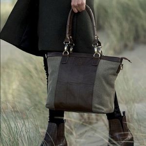 Carraig Donn Traditional Shopper Bag